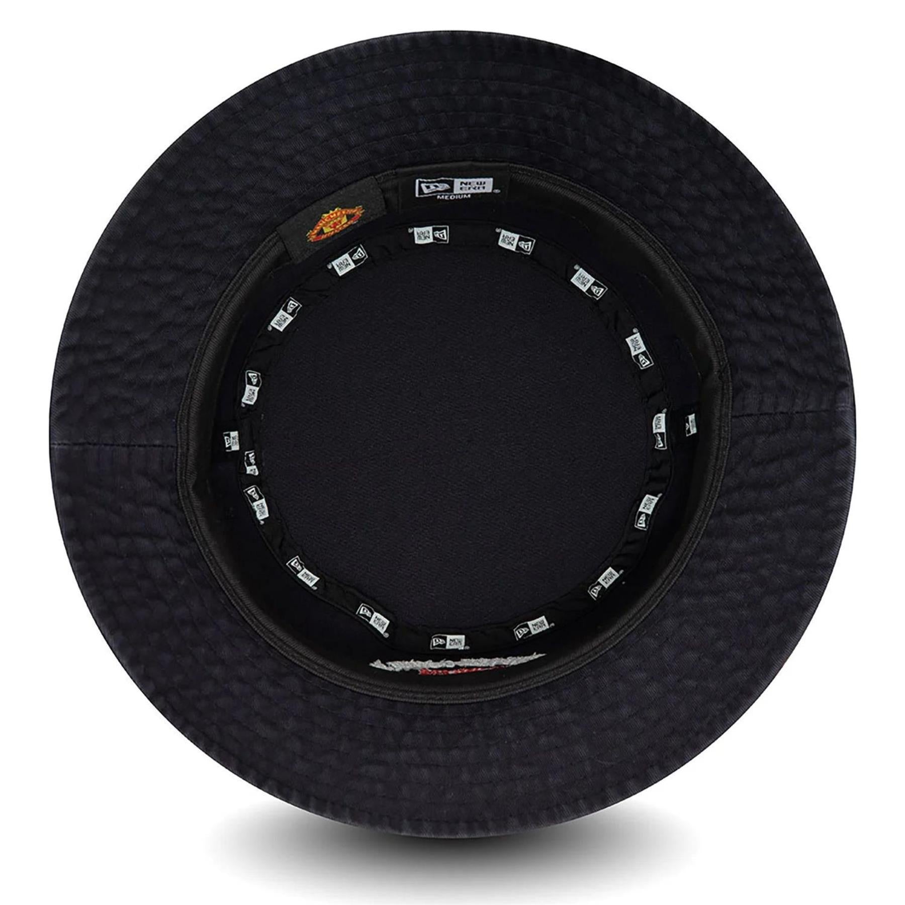 Manchester United FC New Era Game Day Bucket Hat | Navy | 2024